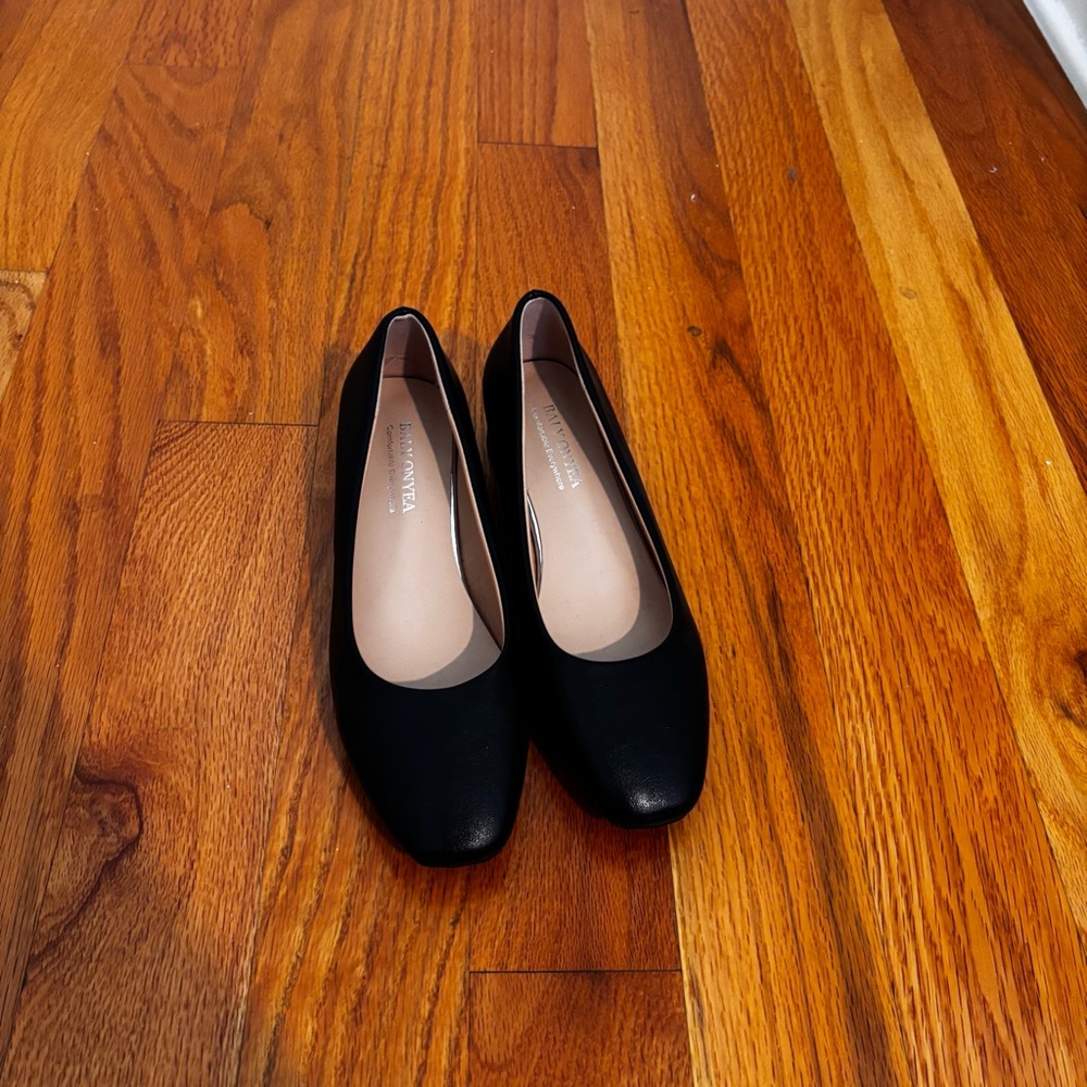 Elegant and Simple Black Women's Heels